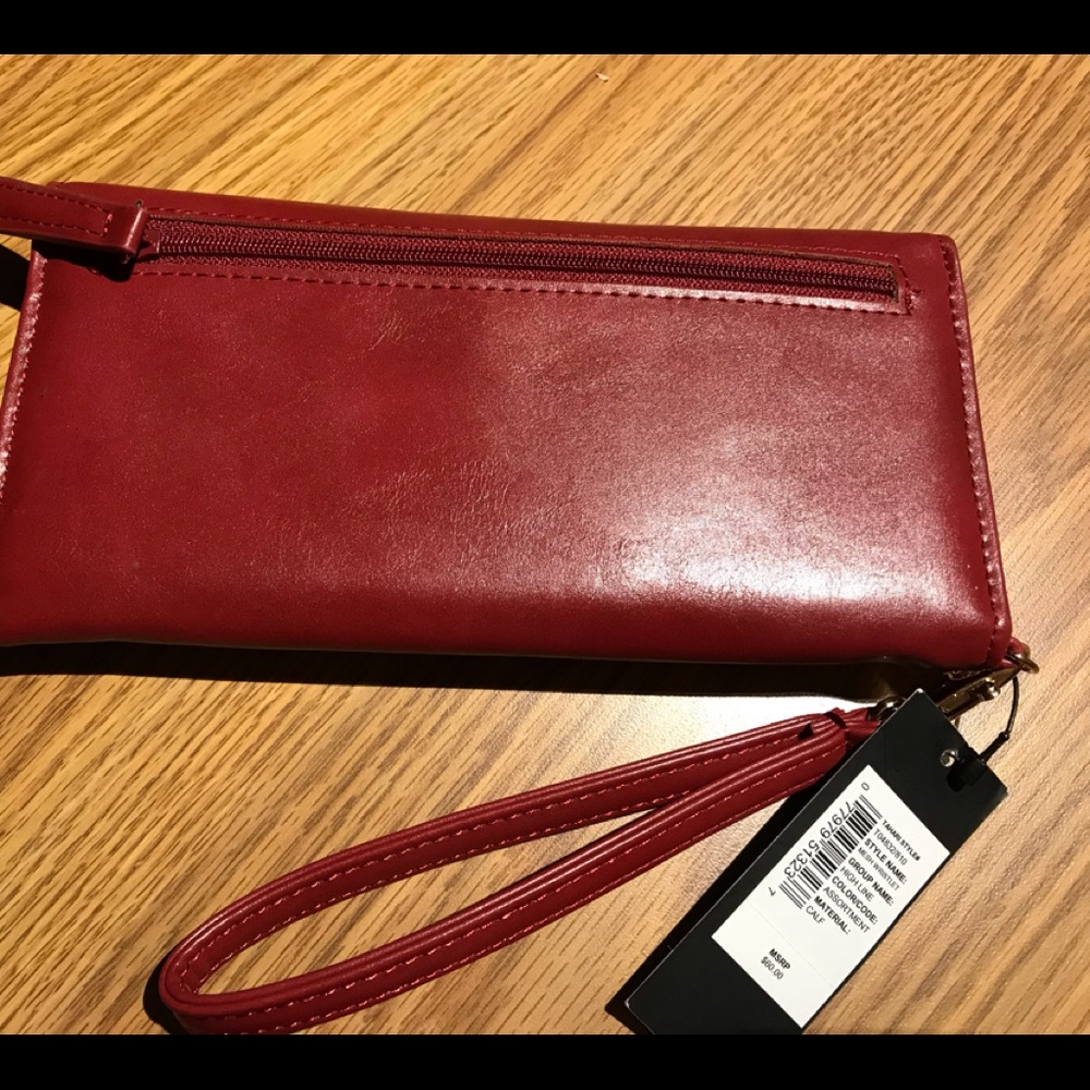 TAHARI Red Trifold Calf Clutch Wallet Wristlet NWT - Picture 2 of 5